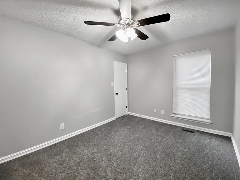 11473 S Emerson Pl — Photo 6