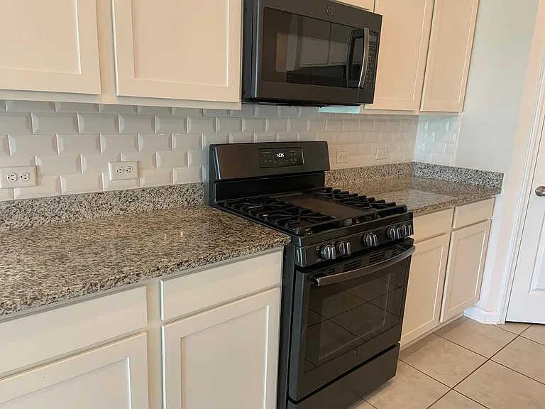 816 Redtail Ln — Photo 9