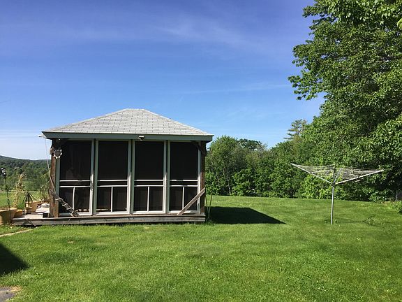 For Rent $1325 (2 bed 1.5 bath)