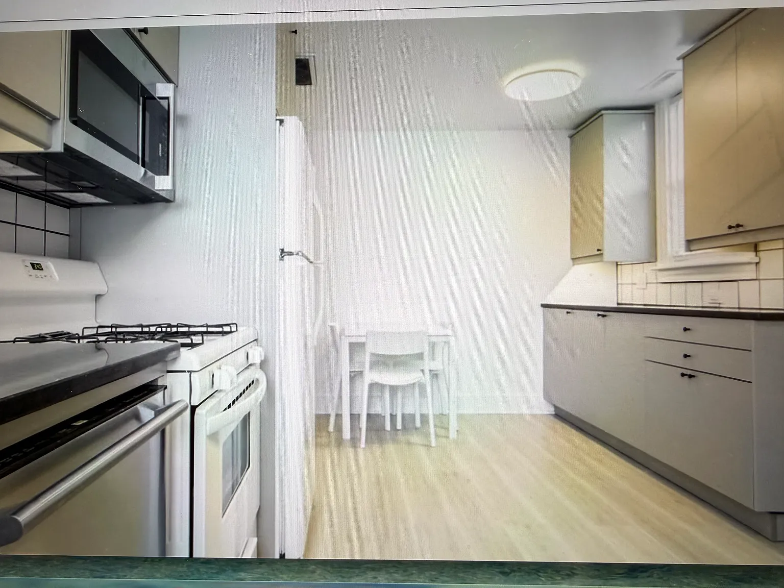 2 bed, 800 sqft, $1,990 — Photo 1