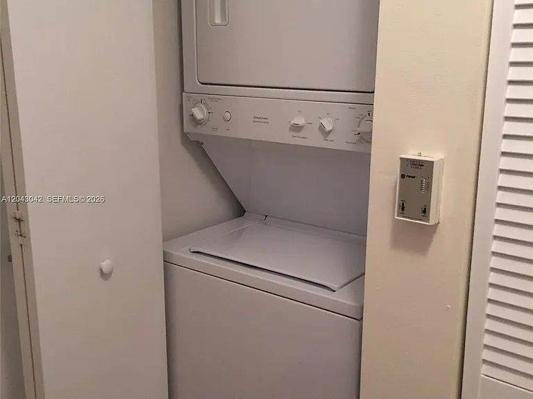 18800 NE 29th Ave #4 — Photo 17