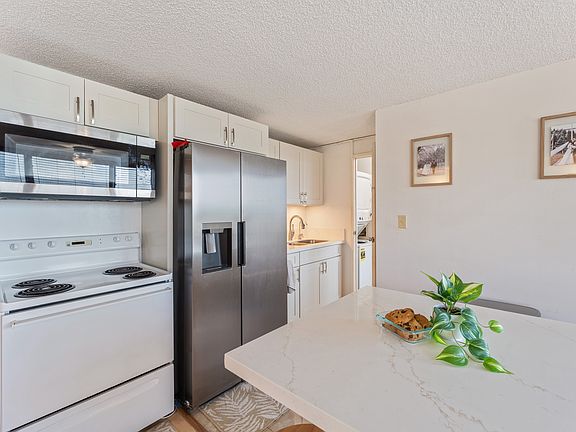 4th image of 1060 Kamehameha Hwy APT 303B