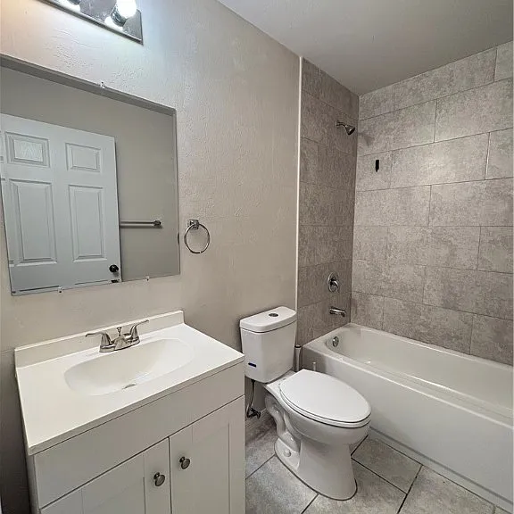 3803 Chiquita Blvd S — Photo 11
