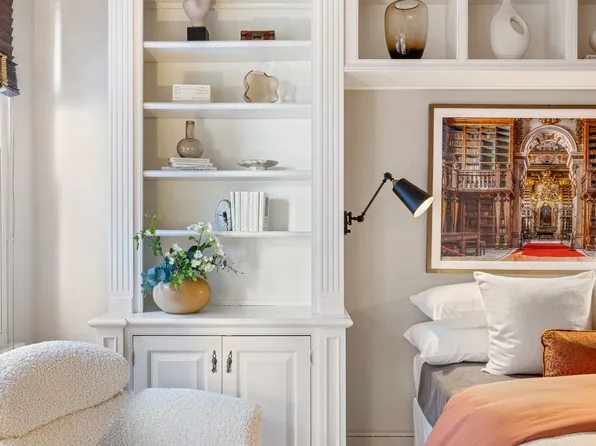 320 East 72nd Street image 6 of 17