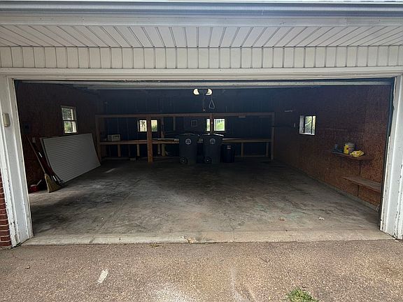 5th image of 3810 Keck Ave