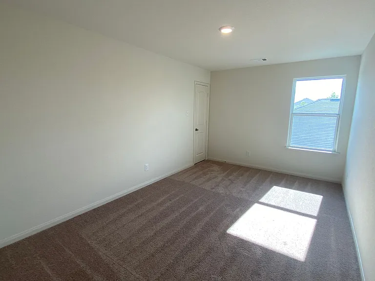 105 Brunswick Ln — Photo 25