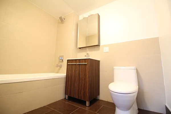 Rented by Oz Kfir, LREB | media 7