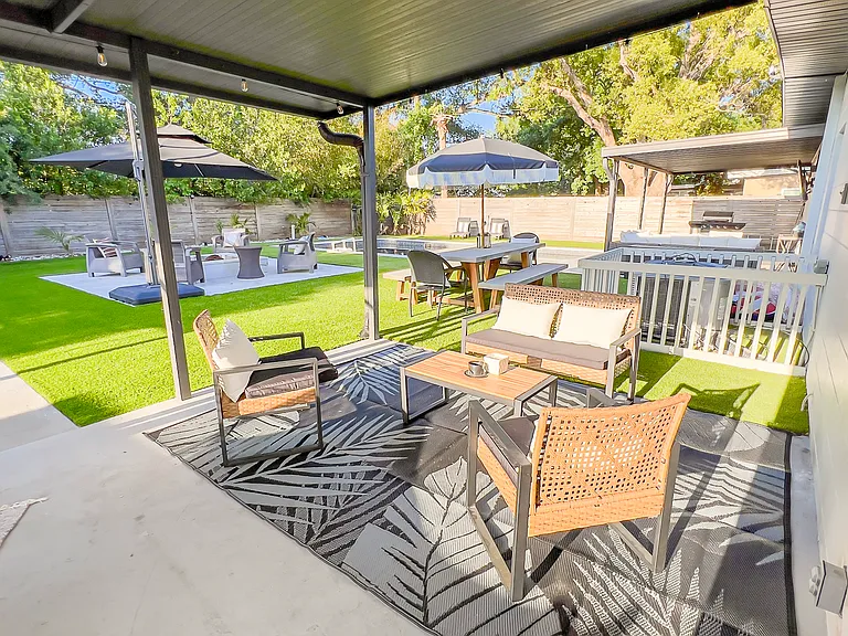 3811 Hargill Dr — Photo 10