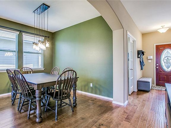4th image of 311 Quarry Ln