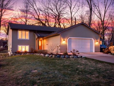 7723 N Shore Cir N, Forest Lake, MN, 55025