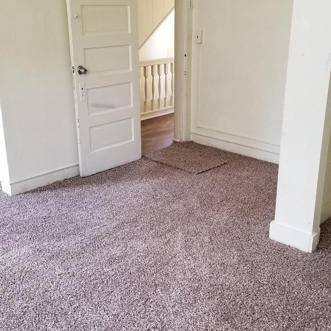 4 bed, 2700 sqft, $2,350 — Photo 2