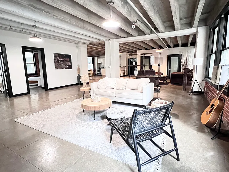 Spring Tower Lofts — Photo 9