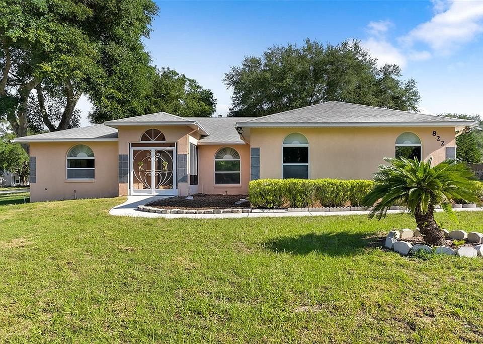 1st image of 822 BERRYHILL CIRCLE