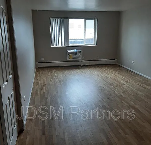 5605 W Warren Ave #13 — Photo 2