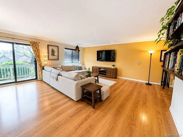10 Sycamore Dr — Photo 7