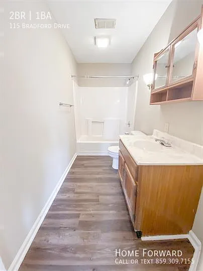 115 Bradford Dr — Photo 3