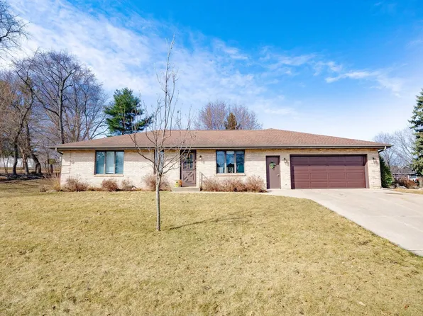 269 Sunset Dr, Janesville, WI 53548