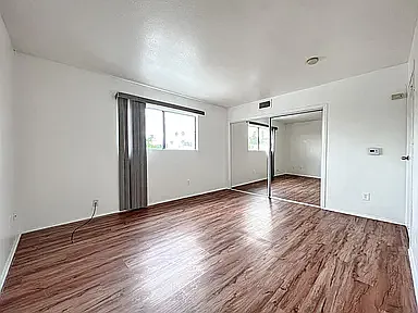 14746 Delano St #10 — Photo 14