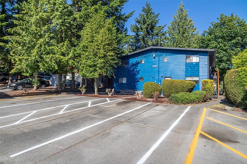 2nd image of 15609 8th Avenue SW