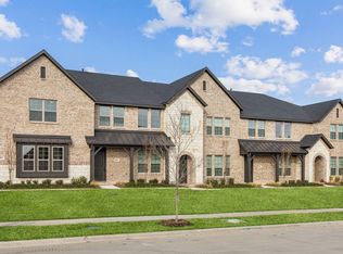 904 4th St, Argyle, TX 76226