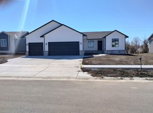 11705 E Mount Vernon Rd, Wichita, KS 67207