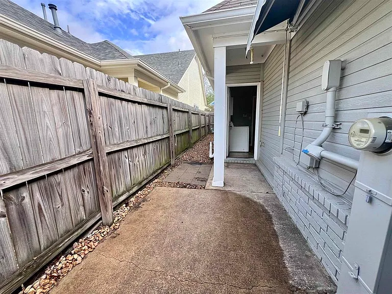 1175 Harbor River Dr — Photo 13