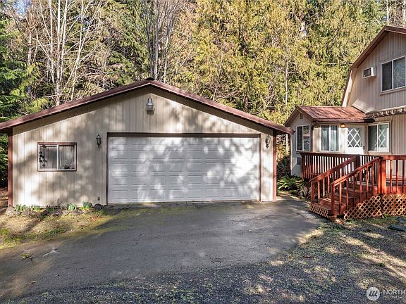 4th image of 941 N Potlatch Drive
