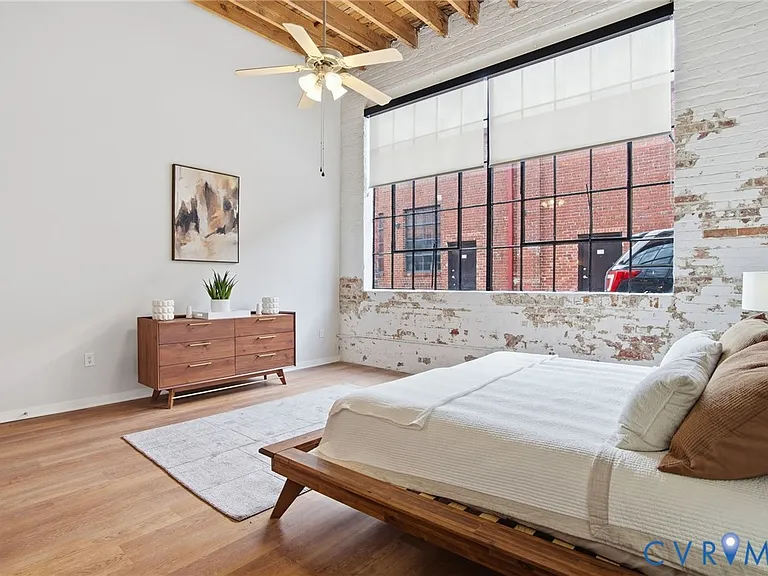 1716 Summit Ave #14 — Photo 15