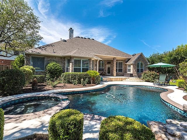 1st image of 2229 Buena Vista Ln