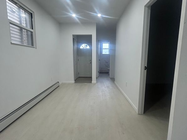 136 Hylan Blvd FLOOR 1