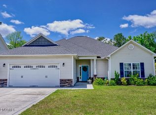 252 Marsh Haven Dr, Sneads Ferry, NC 28460