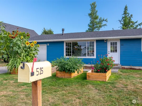 515 Third Street, Sumas, WA 98295