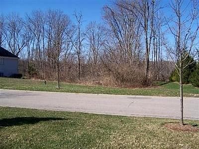 2nd image of 741 Stonehill Run
