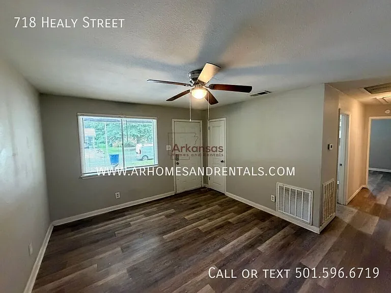 718 Healy St — Photo 17