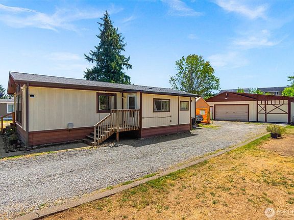 3rd image of 9035 Pepperidge Lane SE