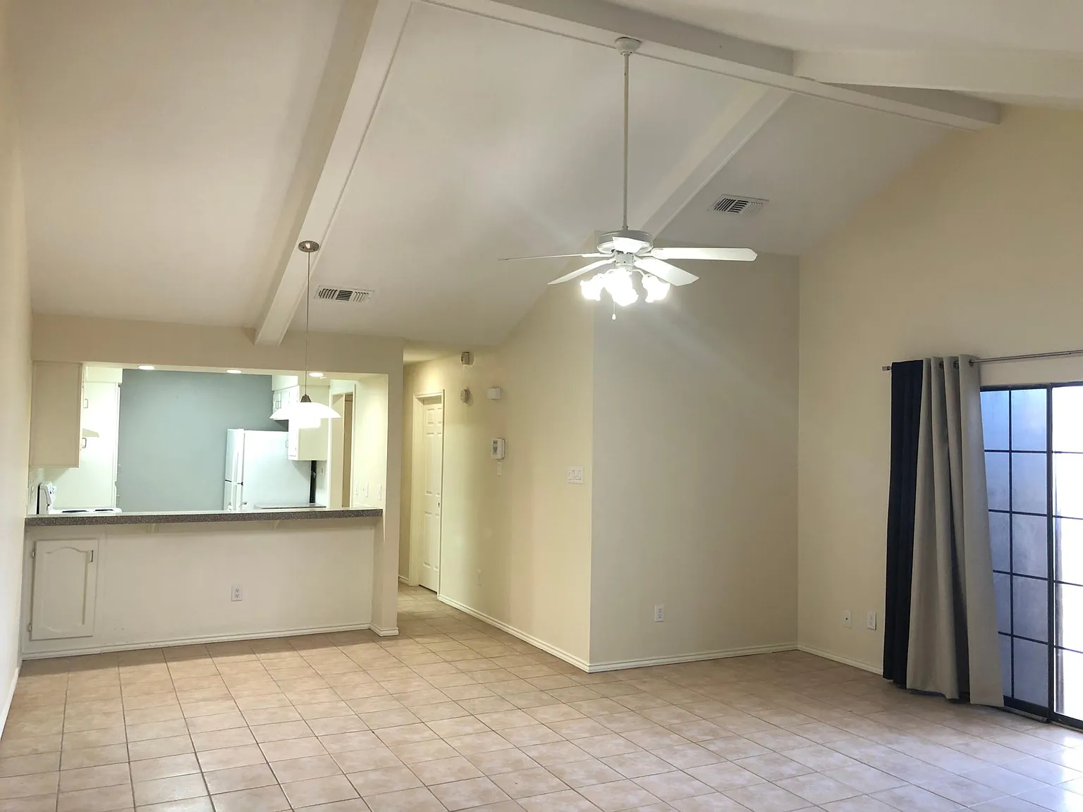 100 E Maple Ave — Photo 3