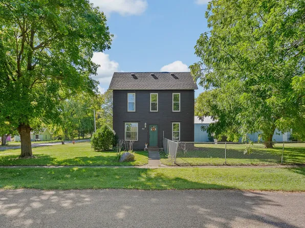502 1st Ave, Bagley, IA 50026
