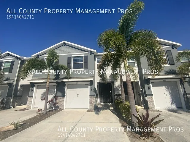 4464 Aqua Mirage St