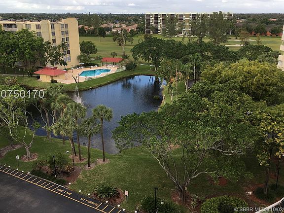 3rd image of 6921 Environ Blvd APT 8T