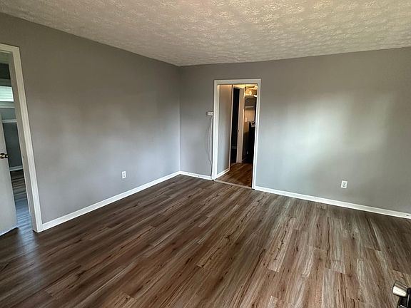 2nd image of 1537 S Moreland Ave