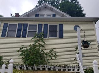 180 Vauxhall St, New London, CT 06320