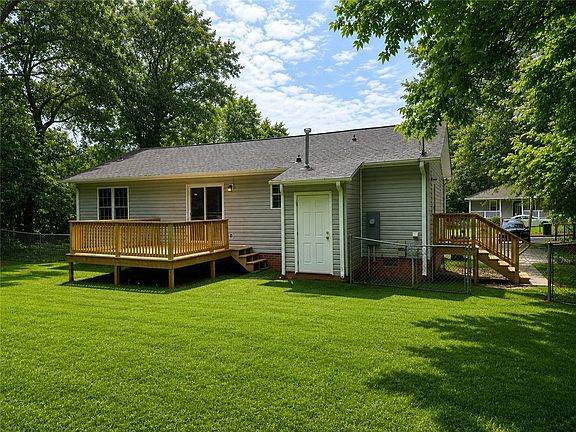 2nd image of 212 I St