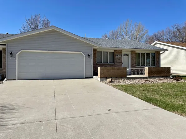 1031 Liberty Dr #1, Worthington, MN 56187