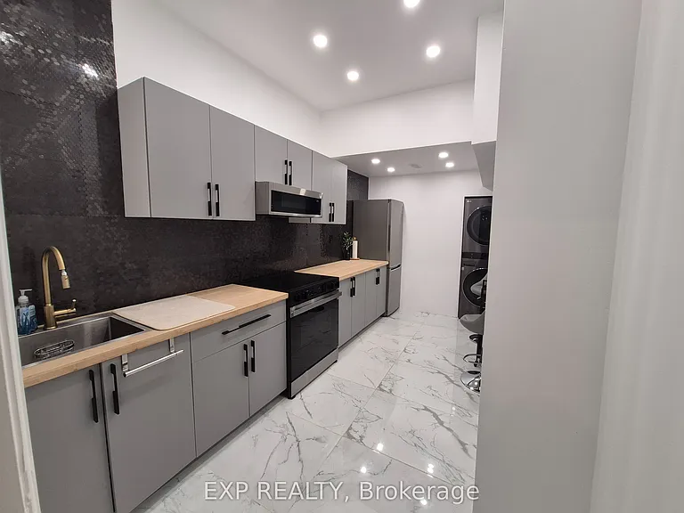 178 Lynn Coulter St — Photo 10