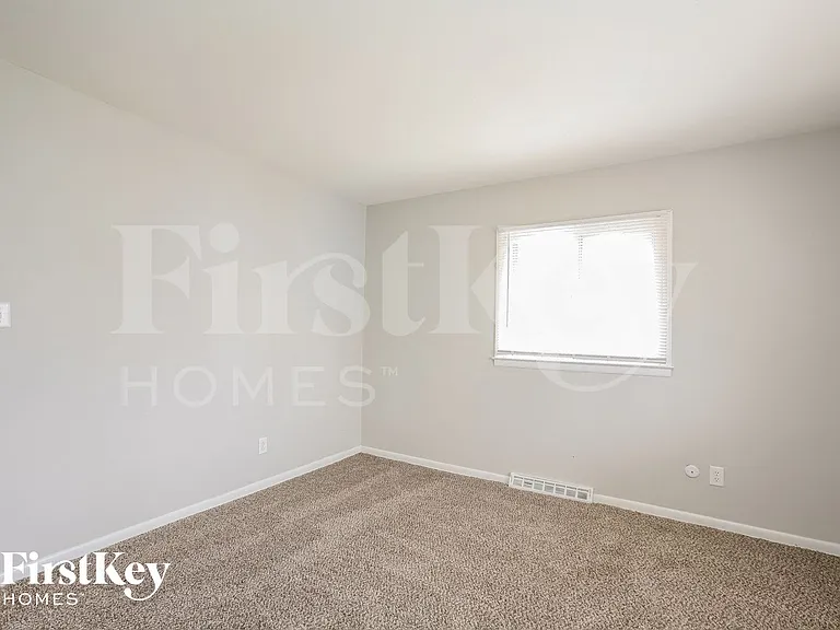 5503 Moonlight Dr — Photo 11