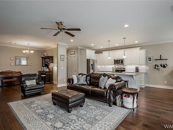 3rd image of 12696 Leatha Cir