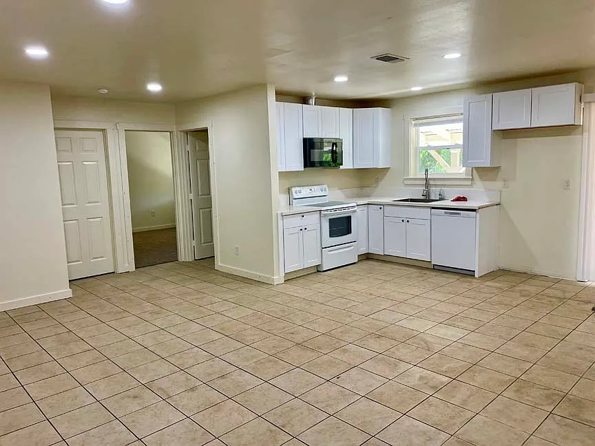Paseo Rd, Live Oak — Photo 1