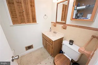 10505 Forest Ave — Photo 9
