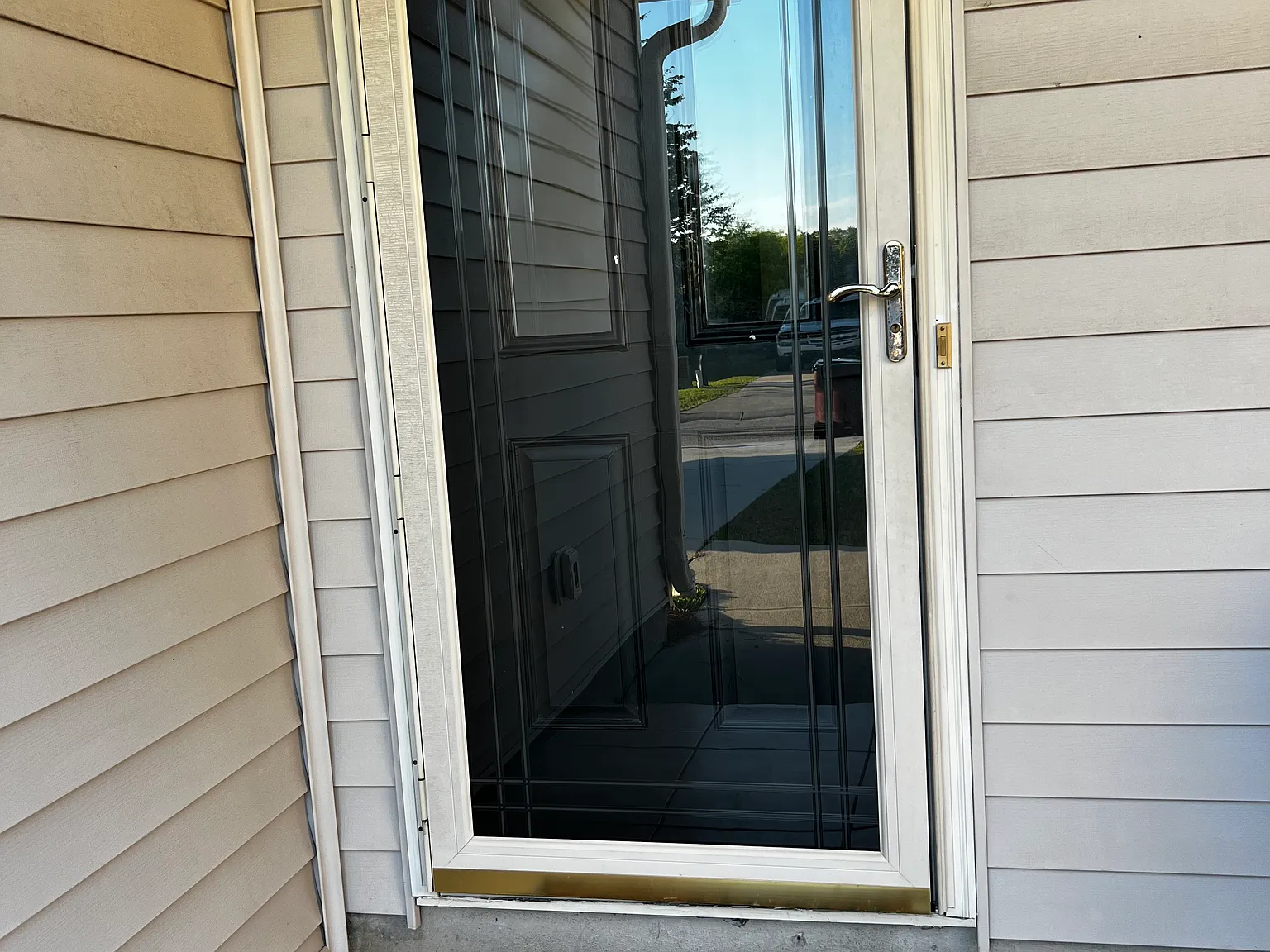 3 bed, 1156 sqft, $2,800 — Photo 3