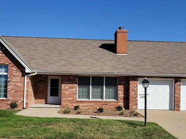 122 Commons Dr, Seymour, IN 47274